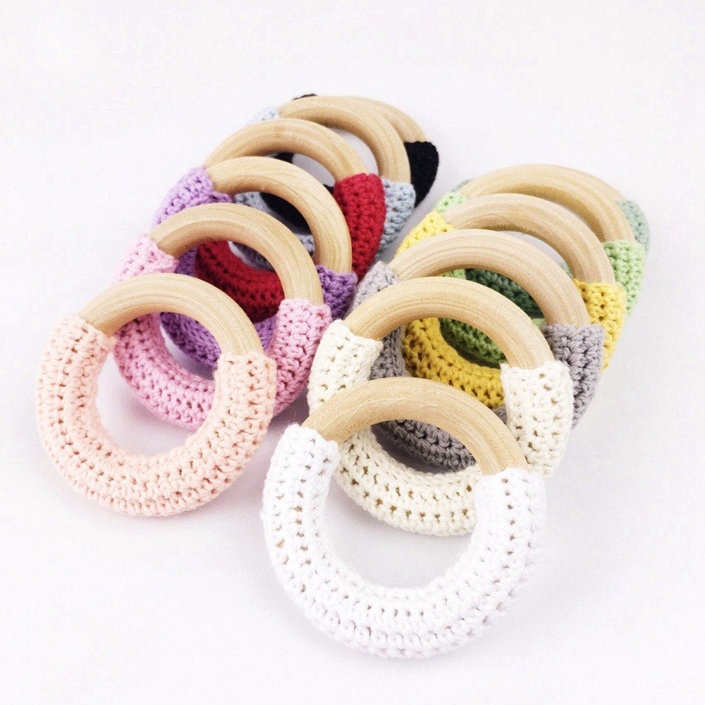 Natural Maple Wood Teething Toys: 10pc Set with Chunky Crochet Rings, Ideal for Soothing Baby's Teething Needs